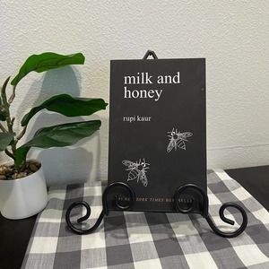 Milk and Honey Book by Rupi Kaur EUC